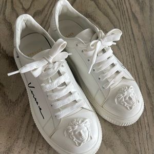 VERSACE LEATHER LOW TRAINERS